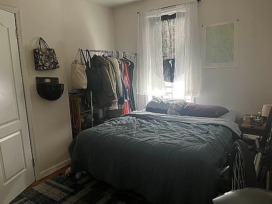 5th image of 905 43rd St #9