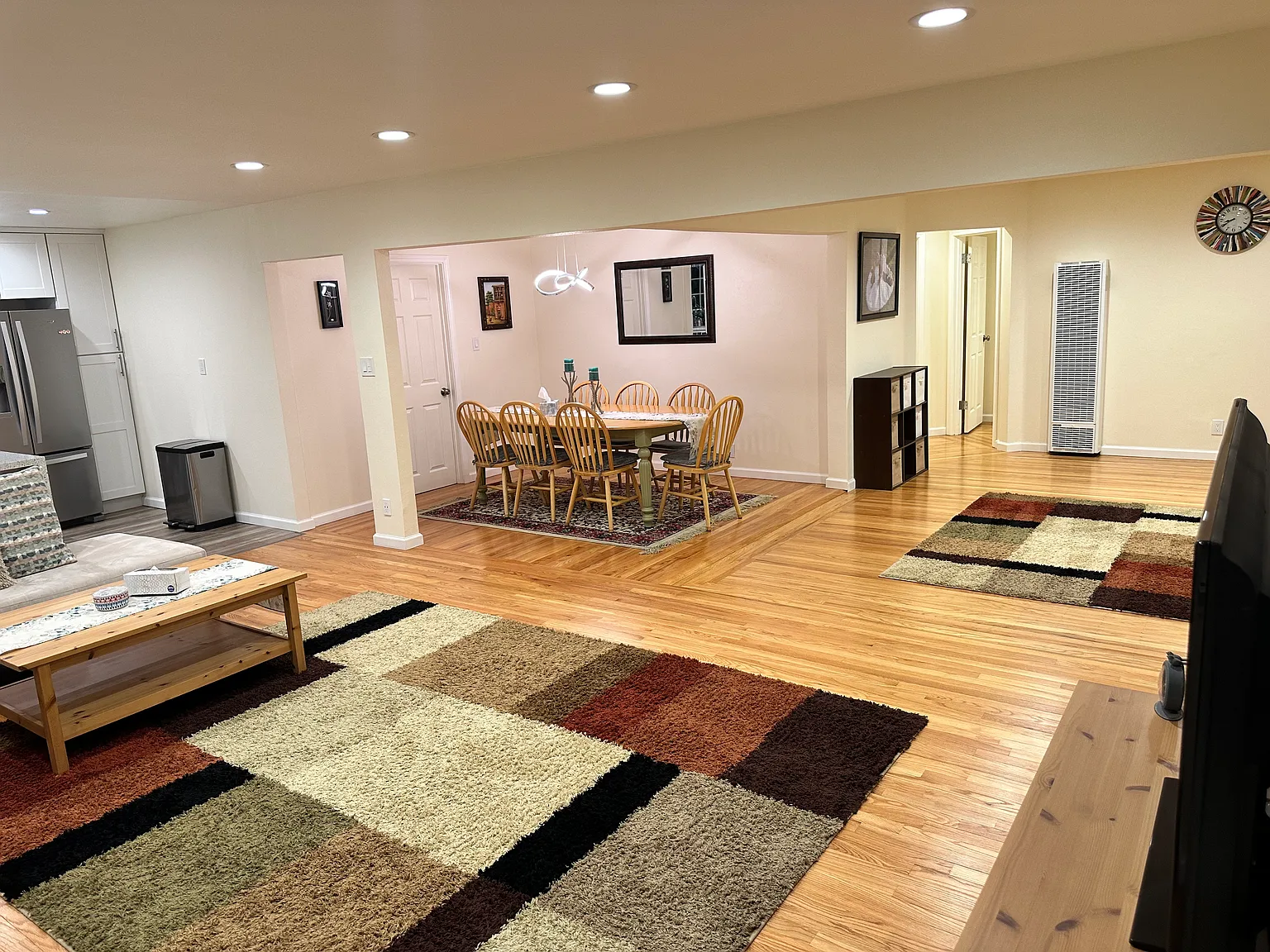 2 bed, 1.5 bath, 1200 sqft, $3,450 — Photo 3