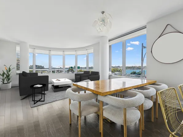 50 Riverside Boulevard image 1 of 14