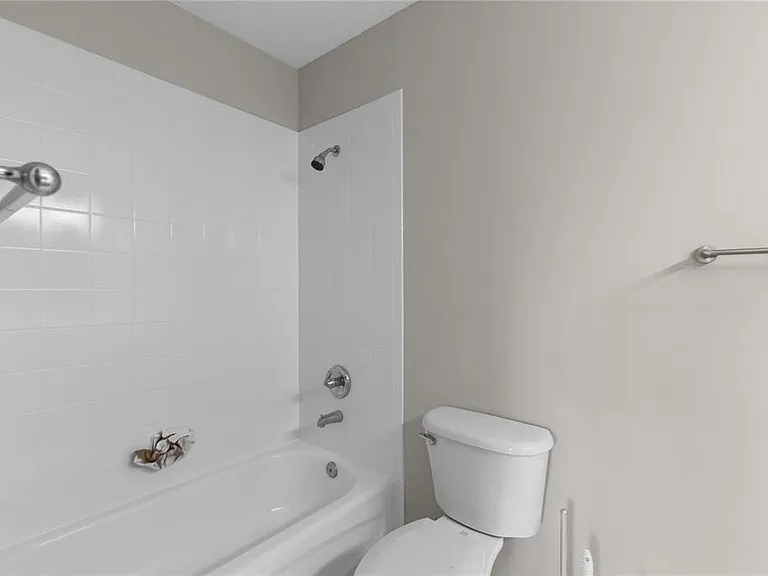522 Villa Del Sol Cir #201 — Photo 12