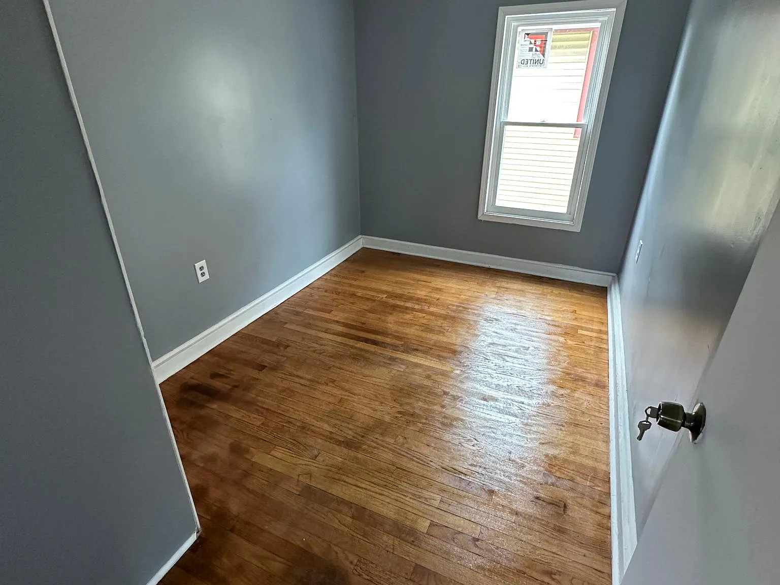 1421 Taylor Ave — Photo 2