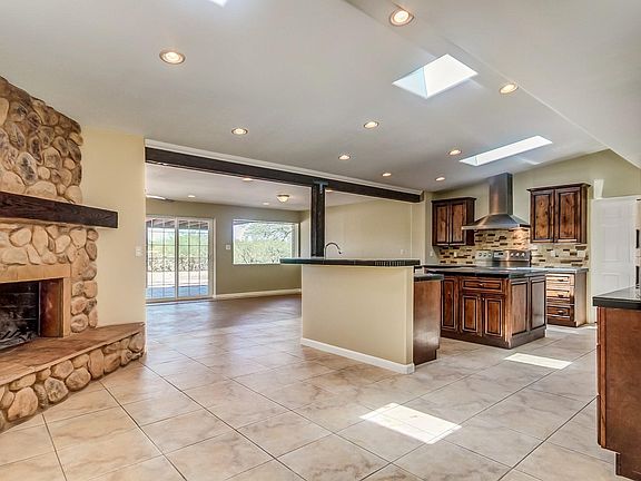 2nd image of 10552 E Camino Palo Verde