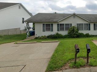407 Locust St #B, New Haven, MO 63068