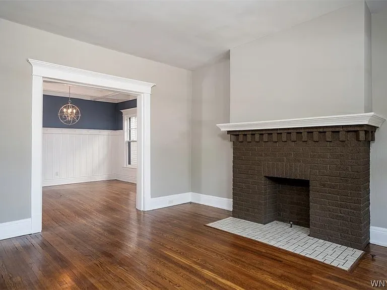 825 Forest Ave #1 — Photo 4