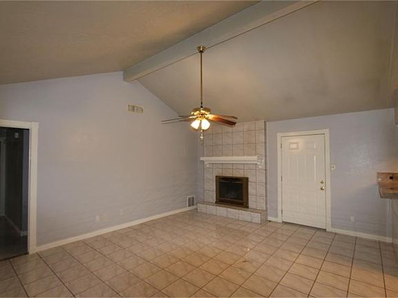 3rd image of 6722 Grey Oaks Dr