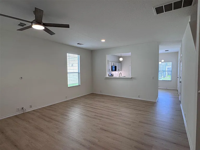 29726 Sullivan Oaks Dr — Photo 20