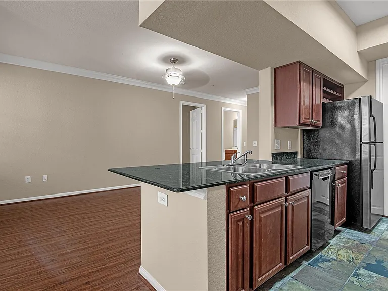 7575 Kirby Dr #3202 — Photo 18