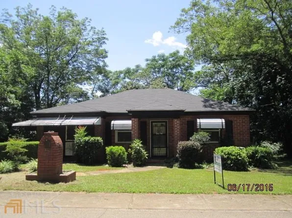 220 Jackson St, Barnesville, GA 30204