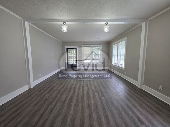 5th image of 1443 Snowden Ave