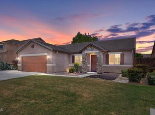 11602 Trabancos Dr, Bakersfield, CA 93311