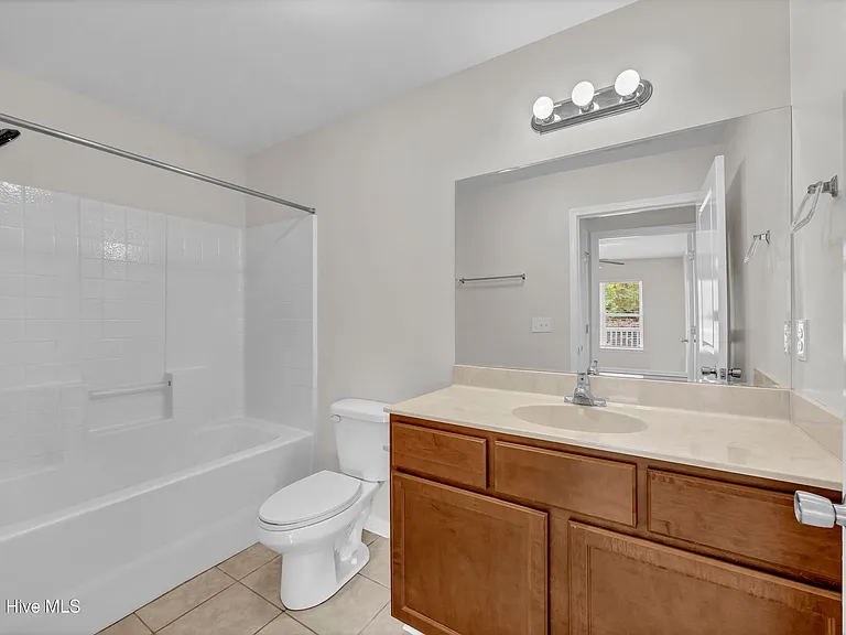 4429 Jay Bird Cir #103 — Photo 24