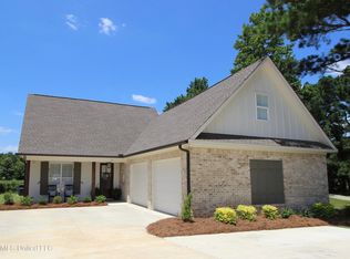 99 Harbor View Dr, Madison, MS 39110