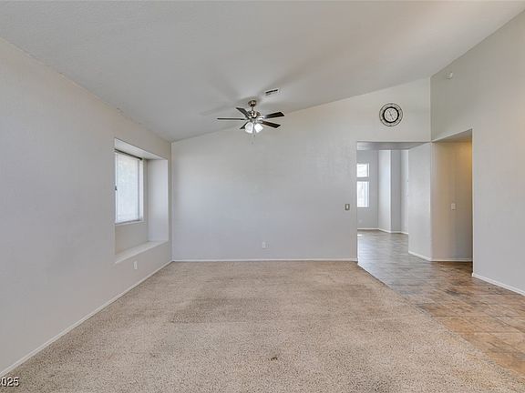 5th image of 1303 Royal Creek Ct
