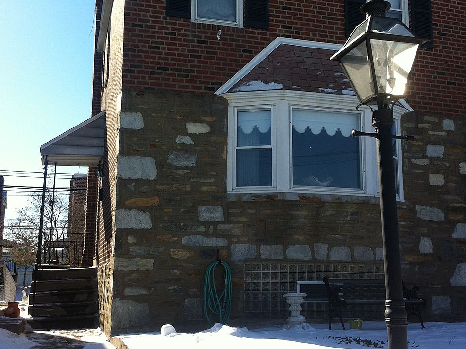 1st image of 1215 Longshore Ave