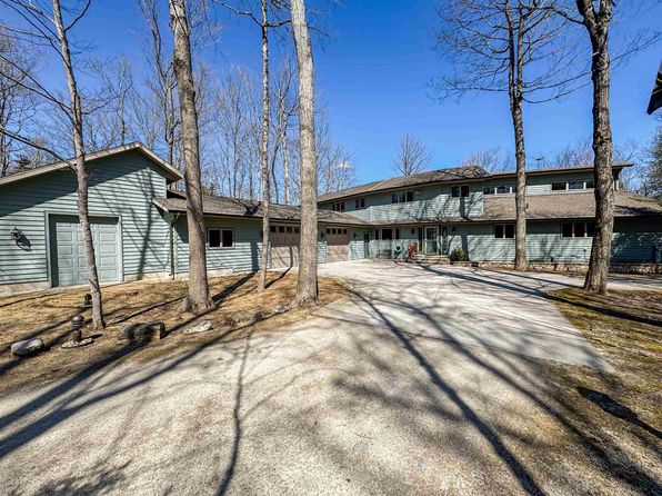 2072 S Lake Michigan Dr, Sturgeon Bay, WI 54235
