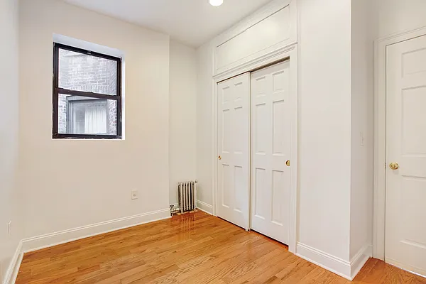 Rented by Creed Realty Group | media 14