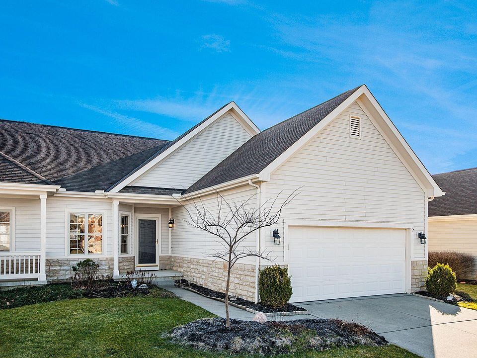 1st image of 373 Wyndham Park S