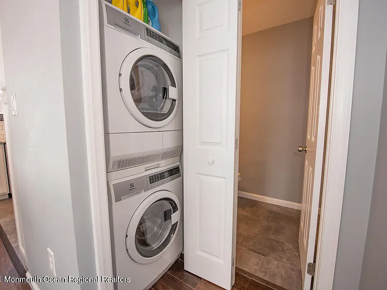 25 Duncan Way — Photo 14