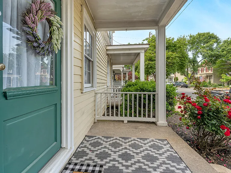 206 Princess Anne St — Photo 39