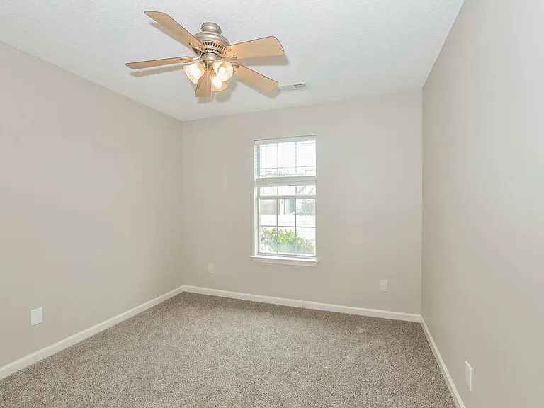 6967 Naples Dr — Photo 14