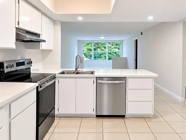 106 Palm Beach Trace Dr #106 — Photo 1