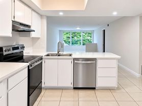 106 Palm Beach Trace Dr, Royal Palm Beach, FL