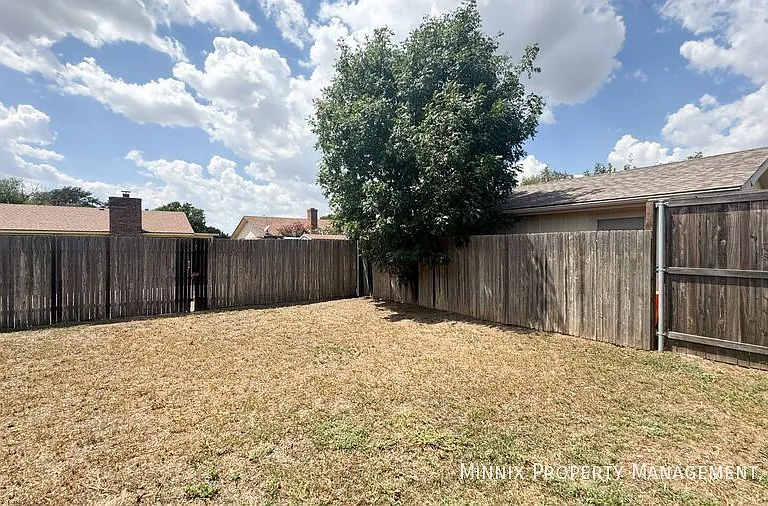 7820 Vernon Ave — Photo 34