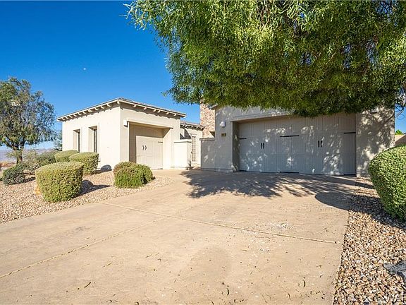 2nd image of 3099 Esmerelda Dr