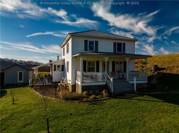 3095 Wolfe Run Rd, Belleville, WV 26133