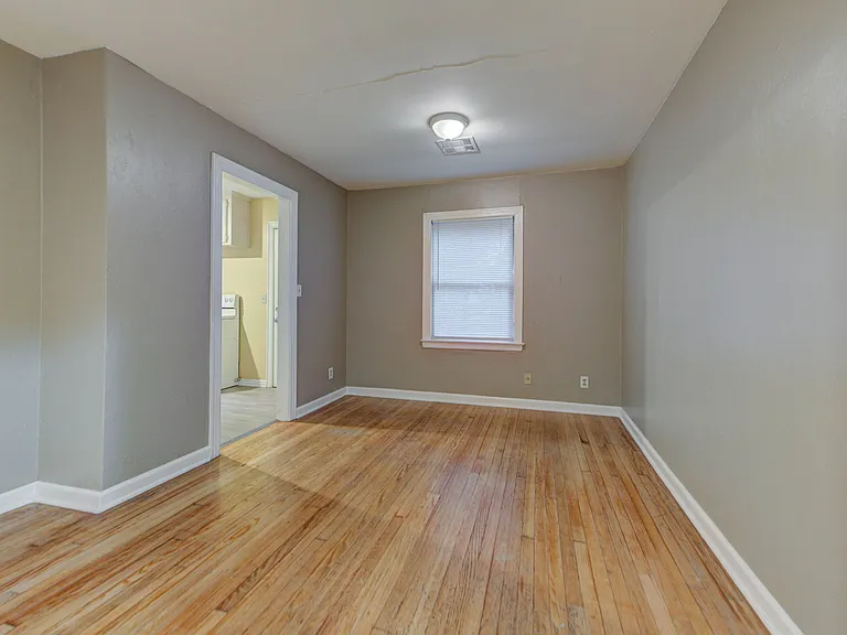 1005 W Eufaula St — Photo 16