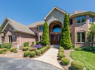 9N771 Old Mill Ct, Elgin, IL 60124