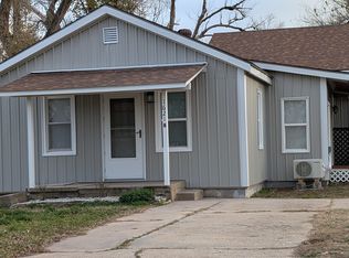 1621 E 3rd Ave #B, Hutchinson, KS 67501