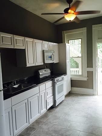 2nd image of 3636 Shaw Blvd