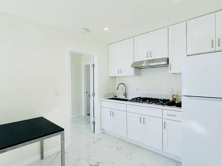 6243 Chapman Ave — Photo 6