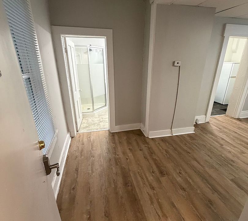 1st image of 1222 Columbia St APT 2