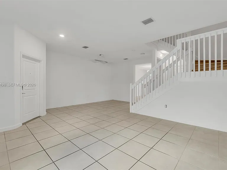 582 NE 207th St #582 — Photo 6