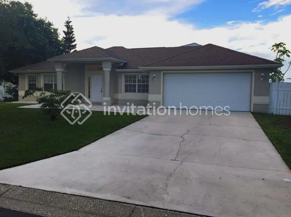 2401 Bel Air Cir, Kissimmee, FL 34743