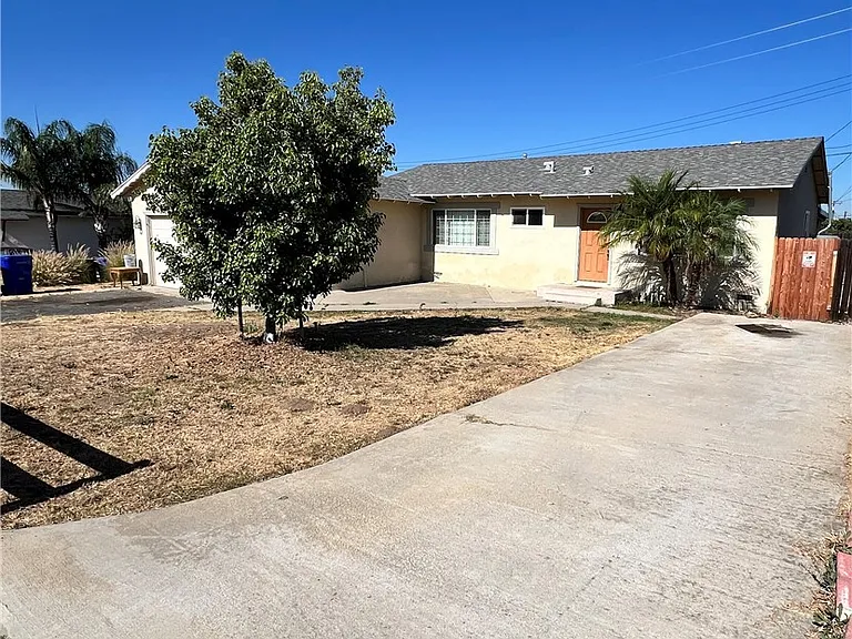 7142 Church Ave — Photo 2
