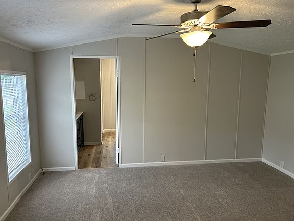 5th image of 155 Como Ave