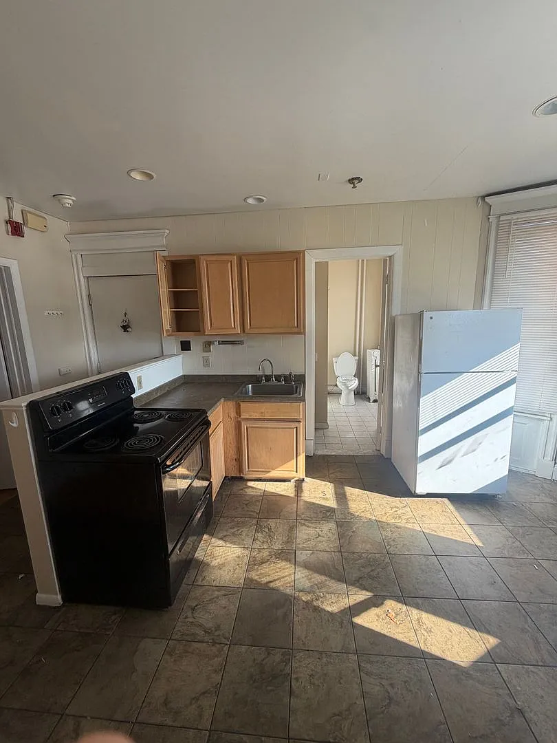773 Madison Avenue — Photo 3