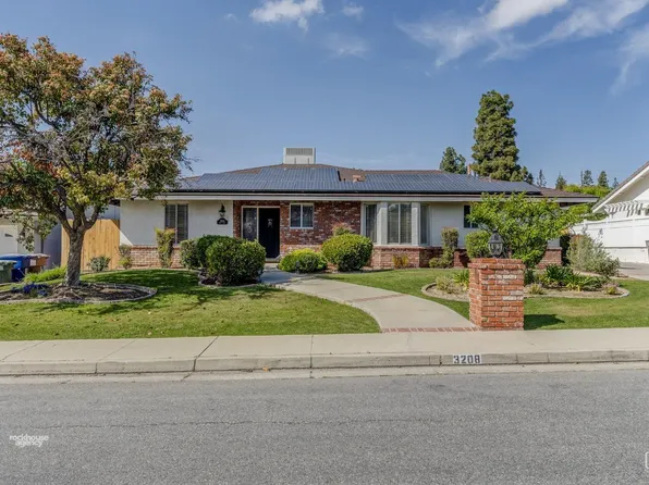 3208 Crest Dr, Bakersfield, CA 93306