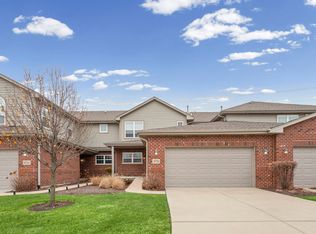 19758 Sunset Ct, Tinley Park, IL 60487