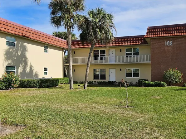108 Spring Lake Court #205, Vero Beach, FL 32962