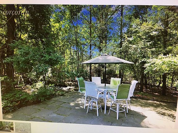 4th image of 11 Woodland Ct