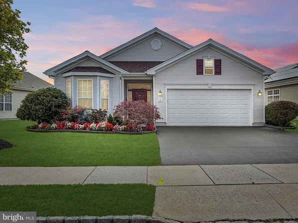 40 Vandevere Ln, Columbus, NJ 08022