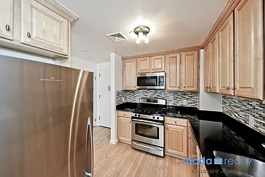 Rented by Moda Realty