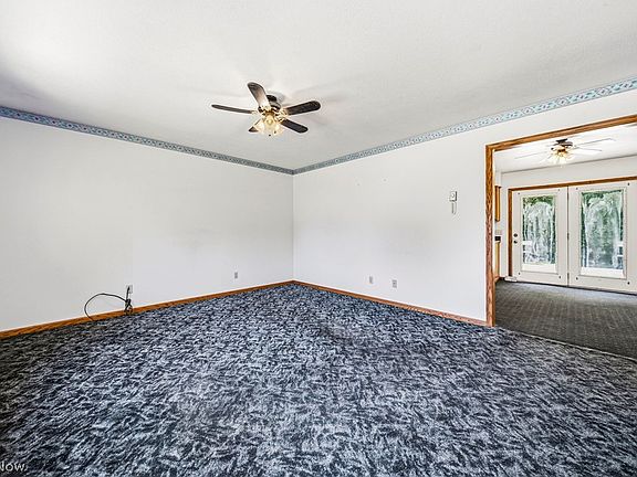 5th image of 1682 Sugar Creek Dr