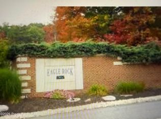 13 Sisilia Ln, Hazleton, PA 18202