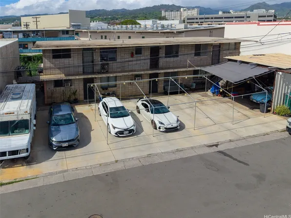2135 Bannister Pl, Honolulu, HI 96819
