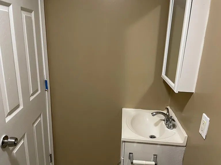1400 Bush Ave — Photo 5
